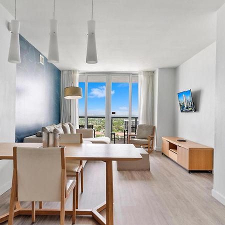 Modern One Bedroom Rental At Beach Walk Resort Miami 18Th Floor Hallandale Beach Dış mekan fotoğraf