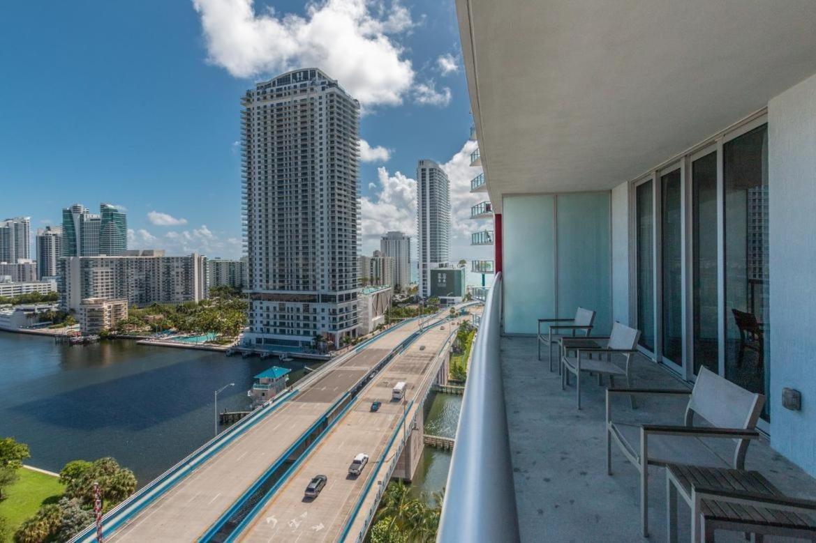 Modern One Bedroom Rental At Beach Walk Resort Miami 18Th Floor Hallandale Beach Dış mekan fotoğraf