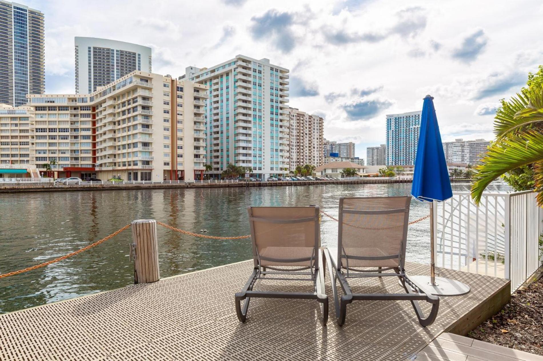 Modern One Bedroom Rental At Beach Walk Resort Miami 18Th Floor Hallandale Beach Dış mekan fotoğraf
